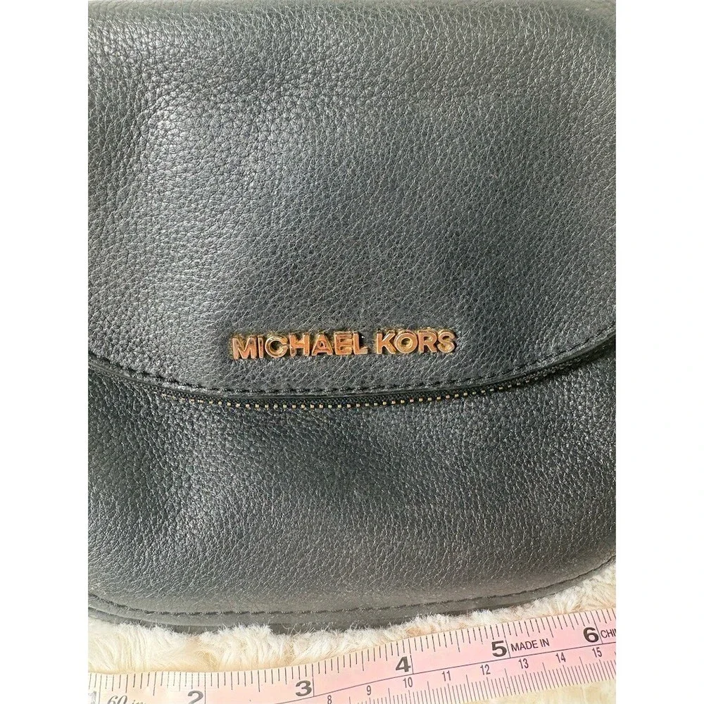 Michael Kors Crossbody Bag Womens Small Black Flap Gold Chain Strap COA - Picture 2 of 10